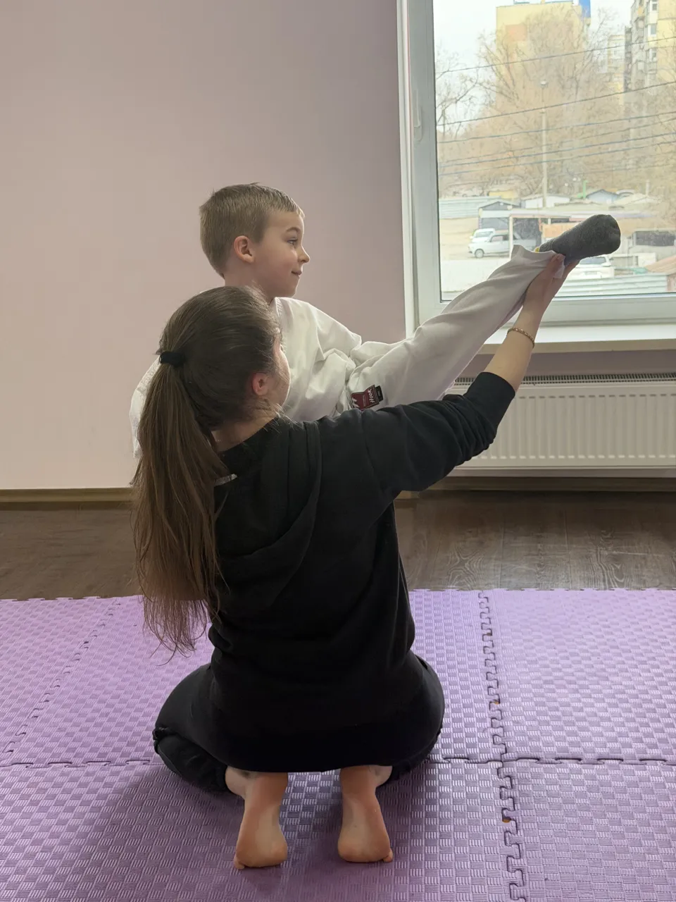 Аліна Павлюк на тренуванні з учнем DZEN KARATE CLUB