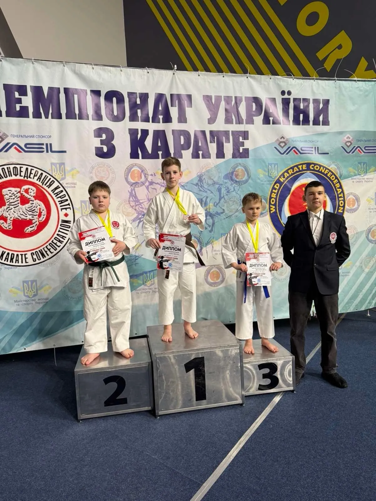 Нагородження спортсменів DZEN на п’єдесталі Чемпіонату України