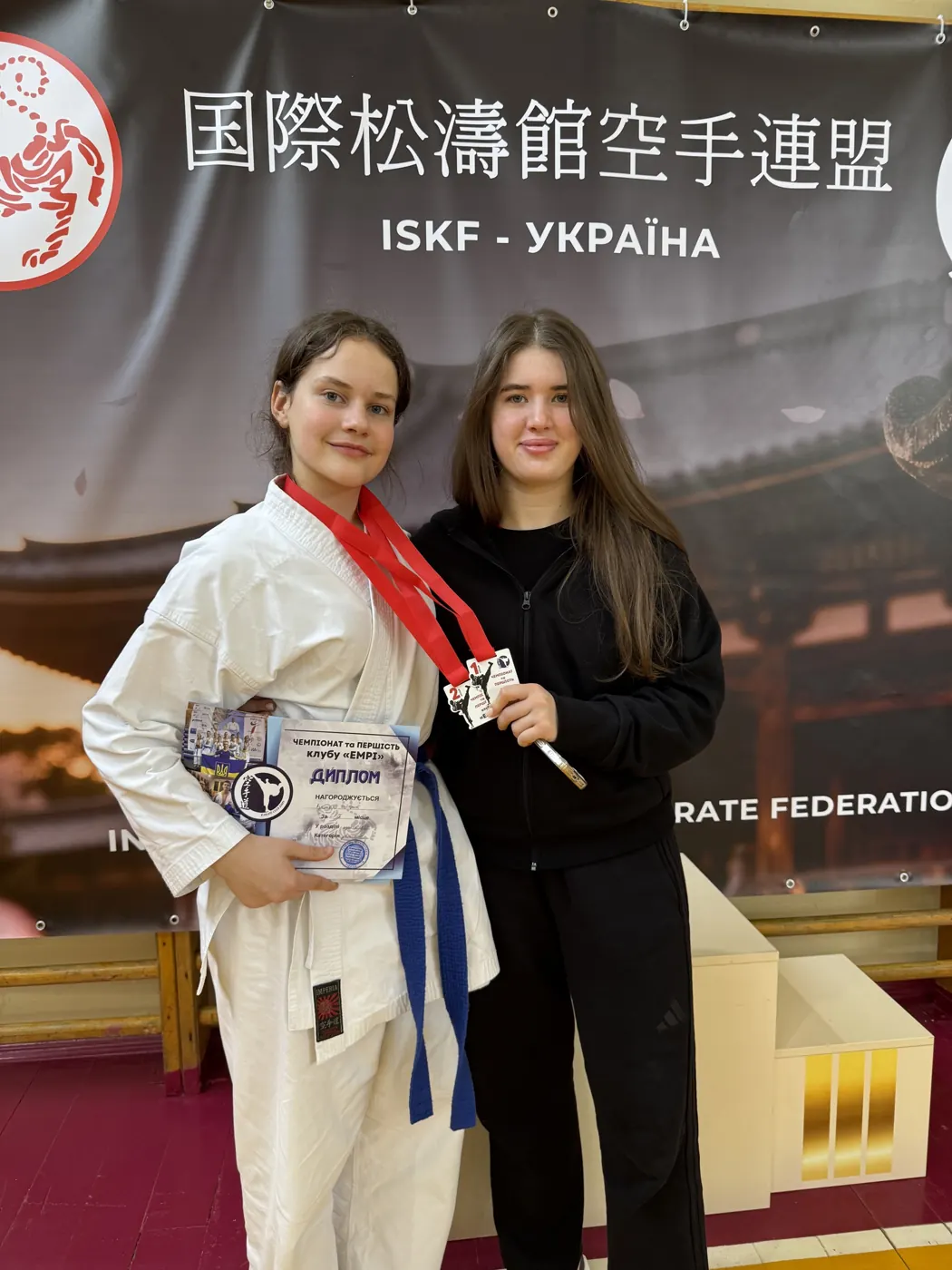 Аліна Павлюк з призерами Чемпіонату клубу «EMPI»
