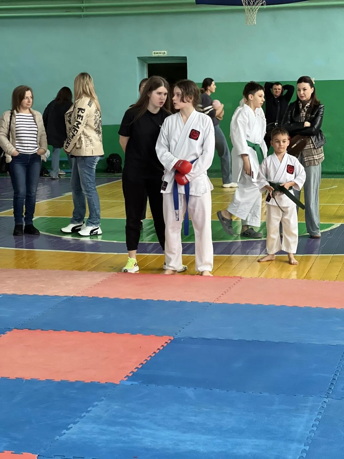 Учні DZEN у кімоно на змаганнях